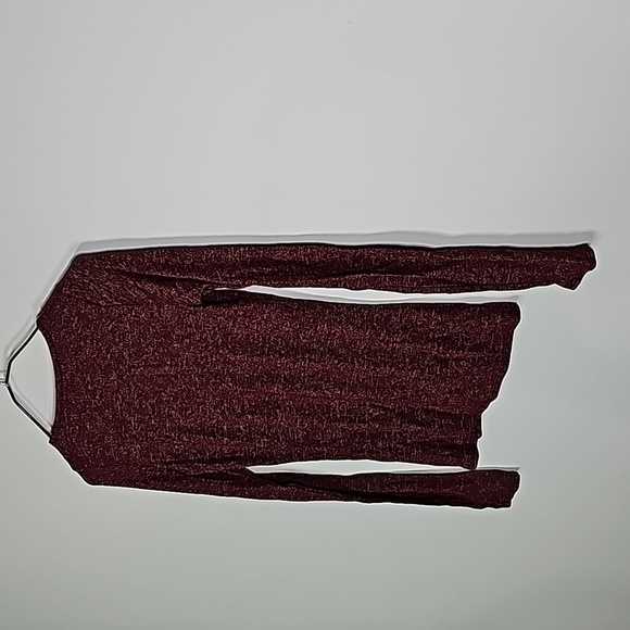 HOLLISTER xs maroon long sleeve shirt - Picture 3 of 6